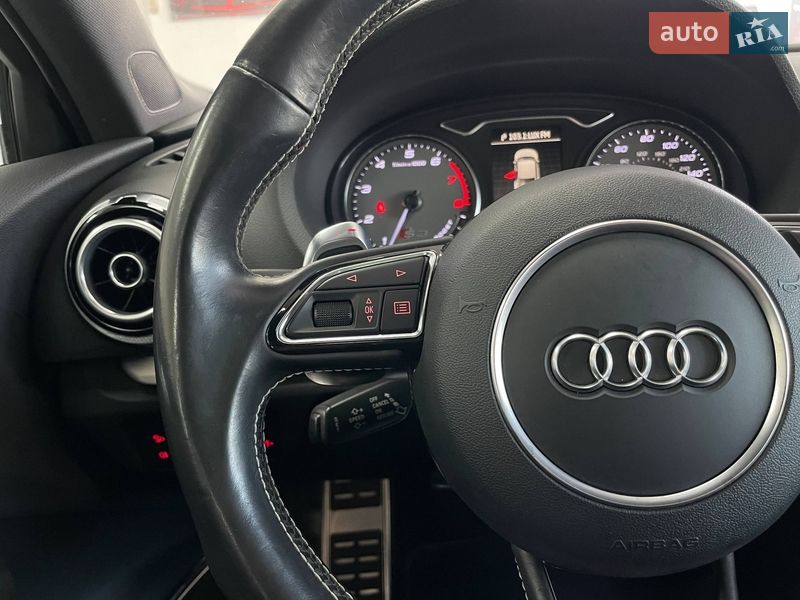 Седан Audi S3 2014 в Киеве