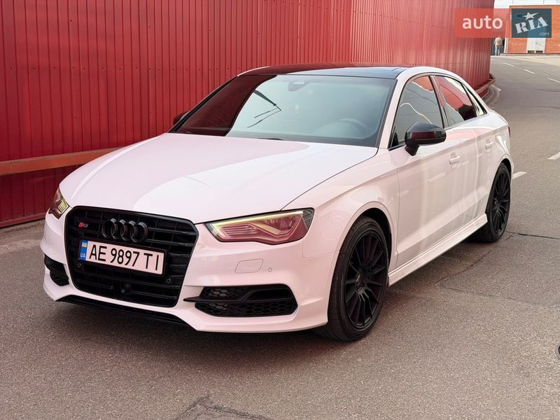 Седан Audi S3 2015 в Києві