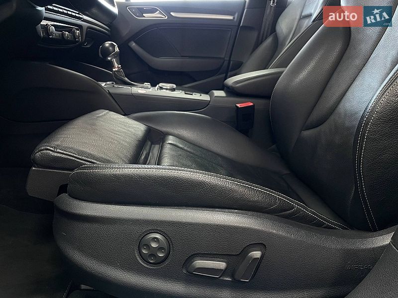 Седан Audi S3 2014 в Києві