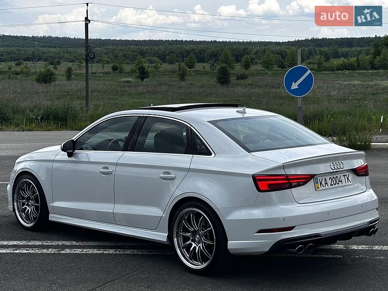 Седан Audi S3 2016 в Ирпене