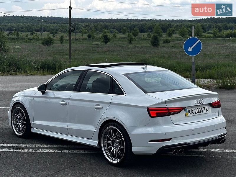 Седан Audi S3 2016 в Ирпене