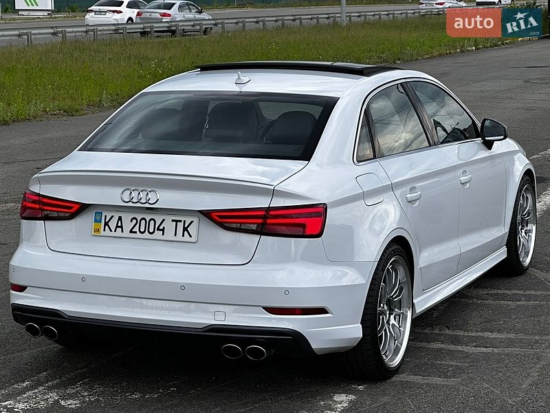 Седан Audi S3 2016 в Ирпене