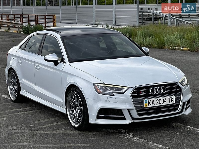 Седан Audi S3 2016 в Ирпене