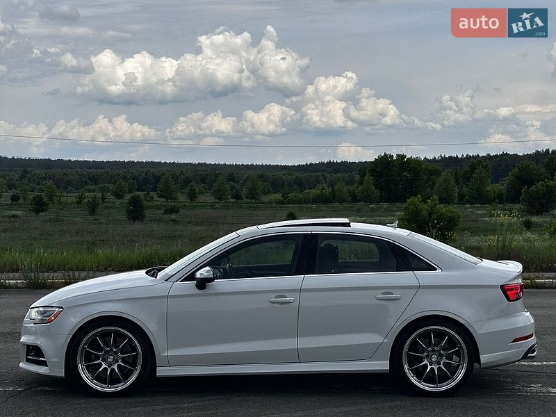 Седан Audi S3 2016 в Ирпене