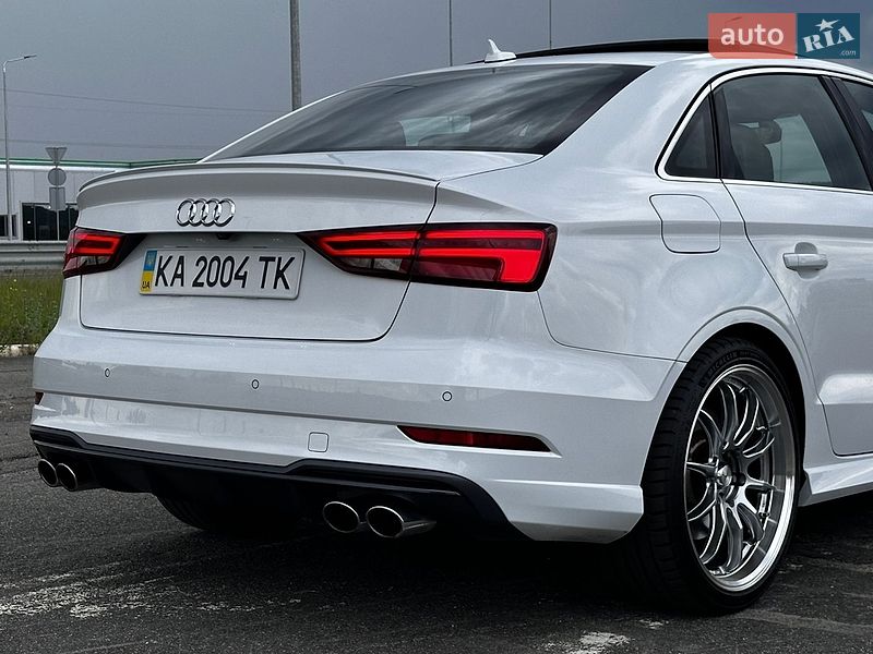 Седан Audi S3 2016 в Ирпене