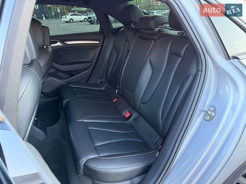 Седан Audi S3 2015 в Києві