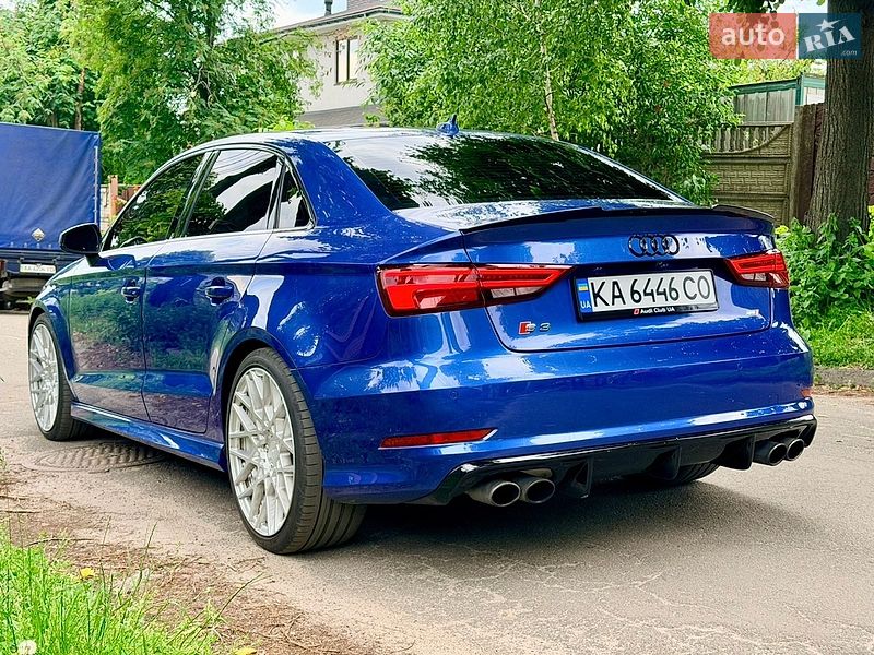 Седан Audi S3 2014 в Киеве