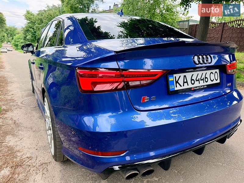 Седан Audi S3 2014 в Киеве