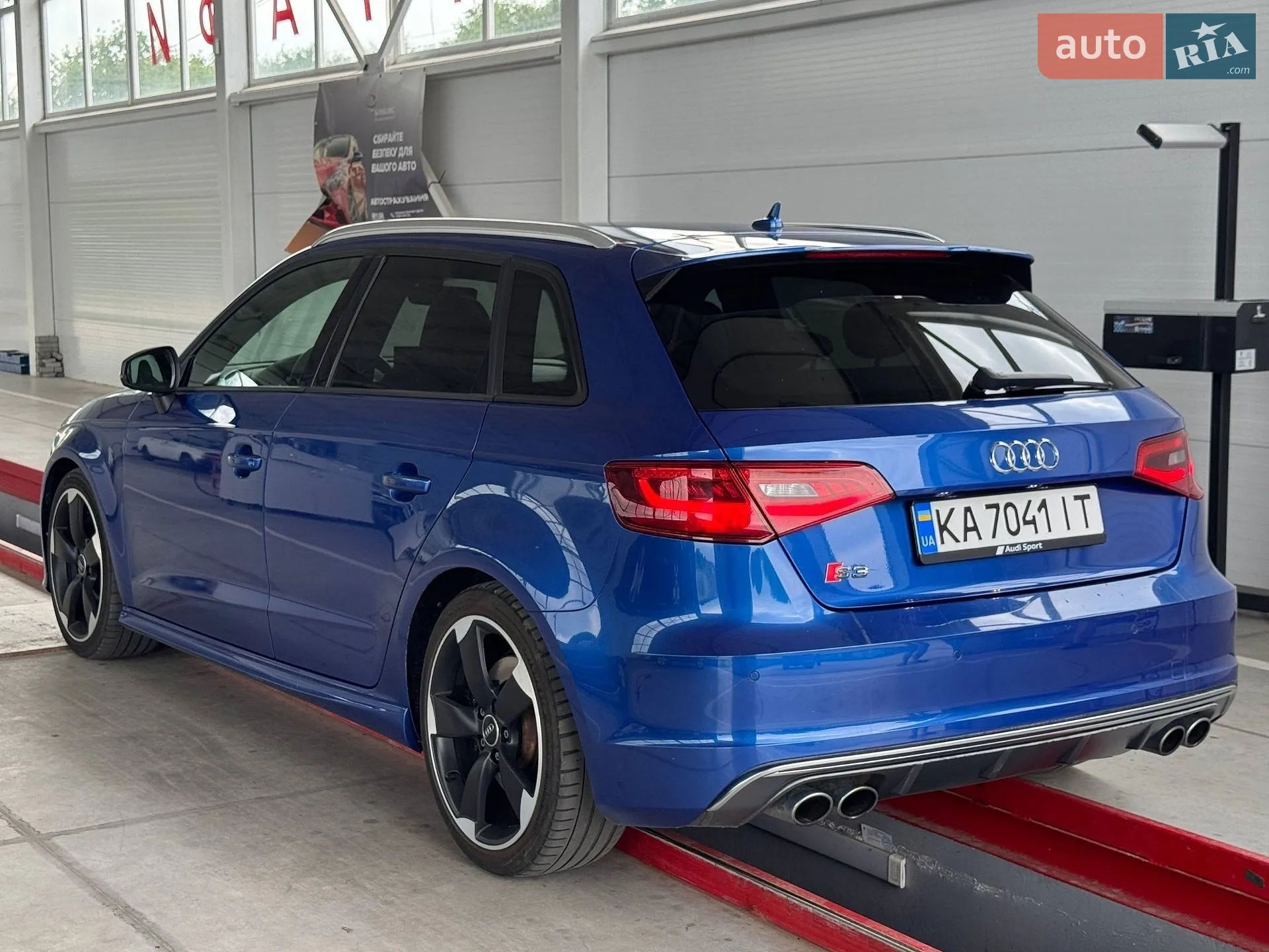 2016 Audi S3 - мініатюра 9