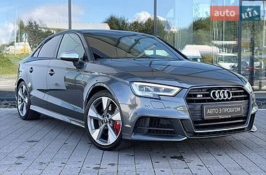 Седан Audi S3 2017 в Львові