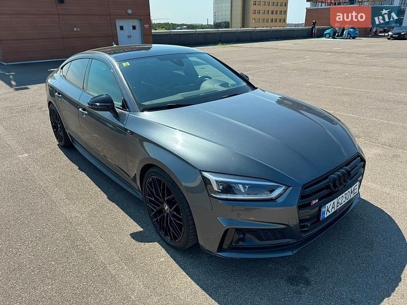 Хэтчбек Audi S3 2017 в Киеве фото 3 Хэтчбек Audi S3 2017 в Киеве