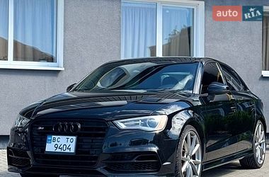 Седан Audi S3 2015 в Шептицькому