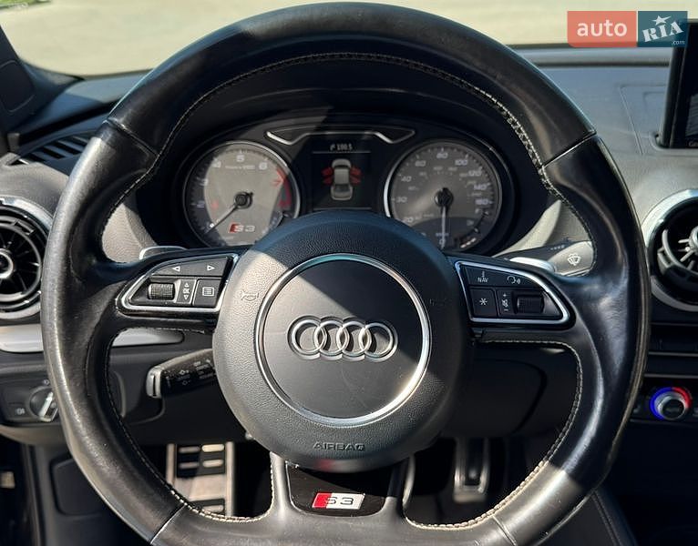Седан Audi S3 2015 в Шептицькому
