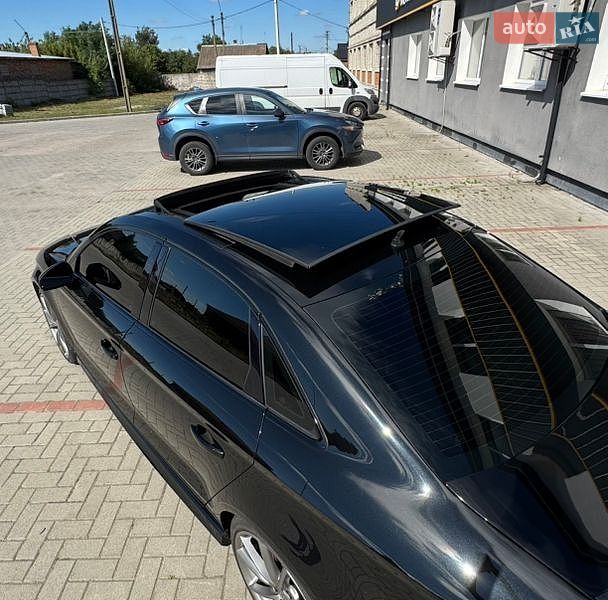 Седан Audi S3 2015 в Шептицькому