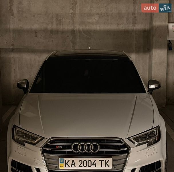 Седан Audi S3 2016 в Ирпене