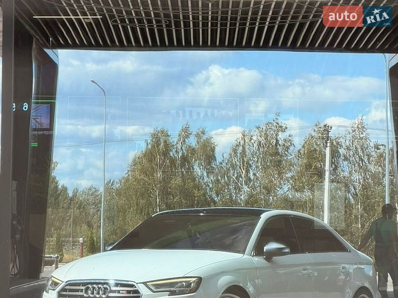 Седан Audi S3 2016 в Ирпене