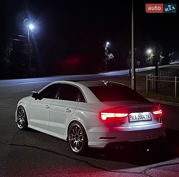 Седан Audi S3 2016 в Ирпене