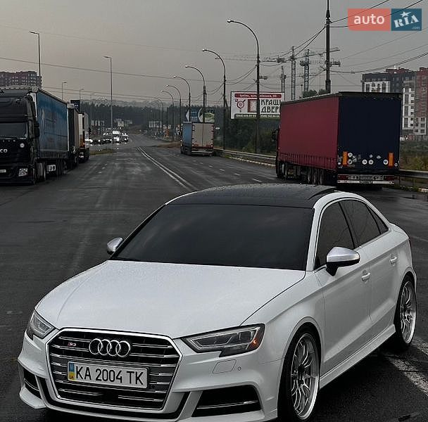 Седан Audi S3 2016 в Ирпене