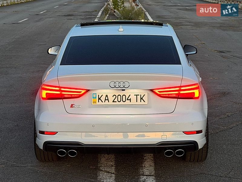 Седан Audi S3 2016 в Ирпене