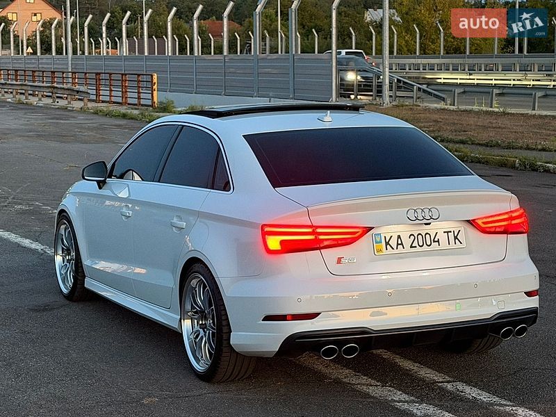 Седан Audi S3 2016 в Ирпене