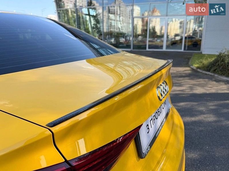 Седан Audi S3 2017 в Киеве