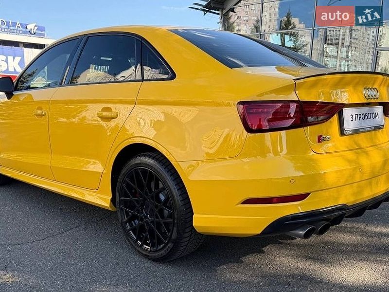 Седан Audi S3 2017 в Киеве