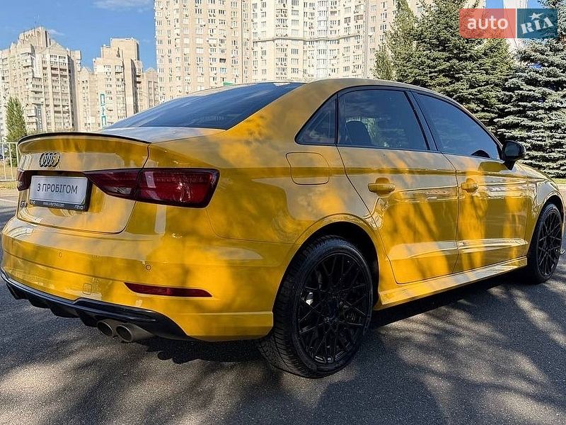 Седан Audi S3 2017 в Киеве