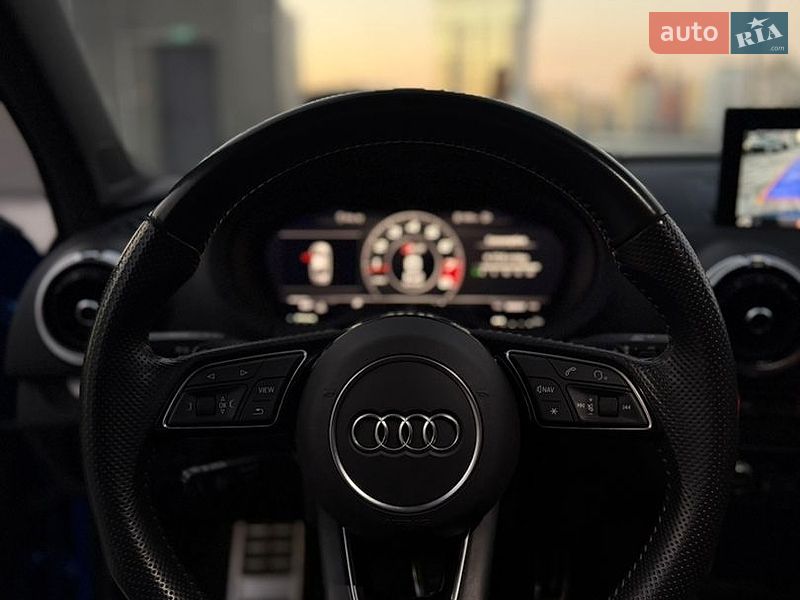 Седан Audi S3 2017 в Киеве