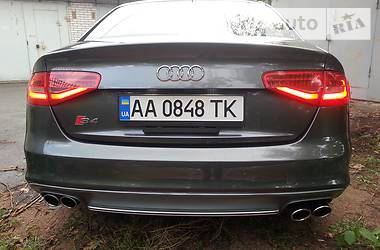 Седан Audi S4 2015 в Киеве