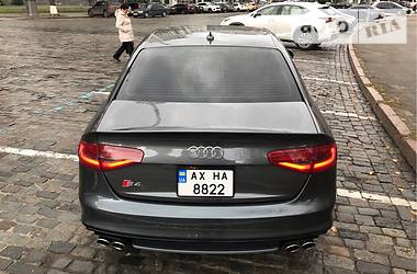 Седан Audi S4 2015 в Харькове