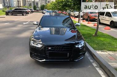 Седан Audi S4 2013 в Киеве