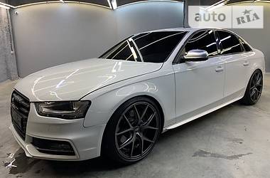 Седан Audi S4 2013 в 