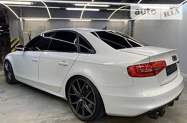 Седан Audi S4 2013 в 