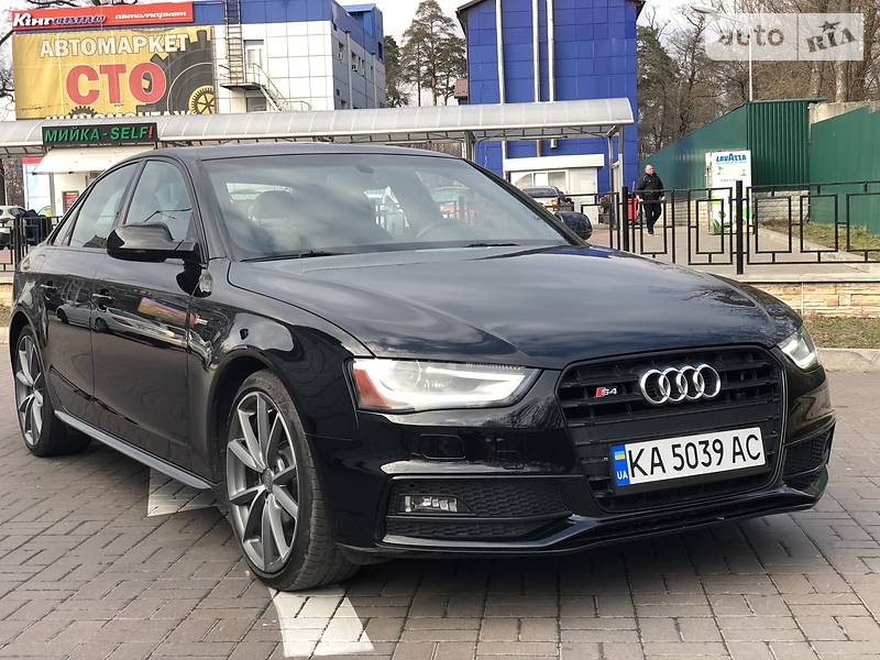 Седан Audi S4 2015 в 