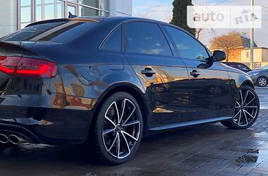 Седан Audi S4 2015 в Києві