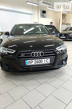 Седан Audi S4 2019 в Энергодаре