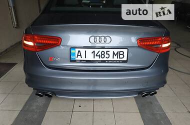 Седан Audi S4 2013 в Ірпені