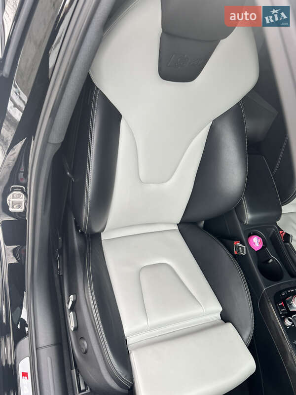 Седан Audi S4 2014 в Києві