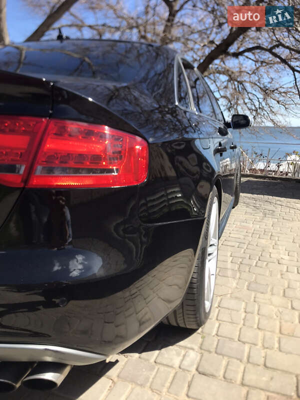 Седан Audi S4 2009 в Одесі