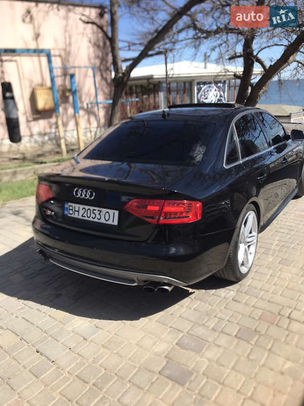 Седан Audi S4 2009 в Одесі
