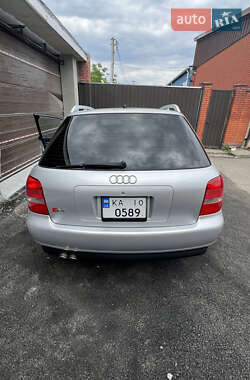 Универсал Audi S4 2001 в 