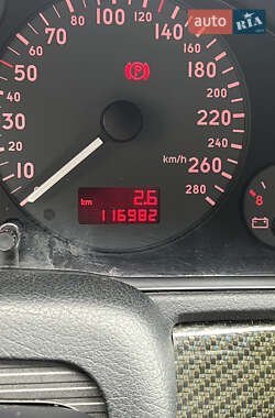 Универсал Audi S4 2001 в 