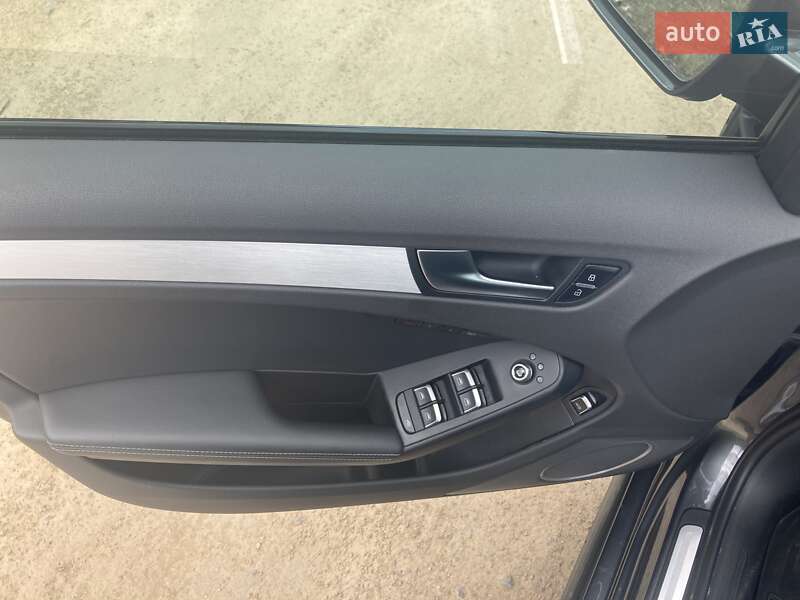 Седан Audi S4 2015 в Киеве