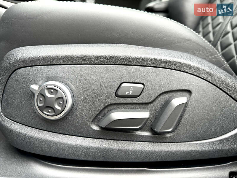 Седан Audi S4 2020 в Киеве