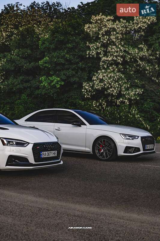 Седан Audi S4 2018 в Киеве