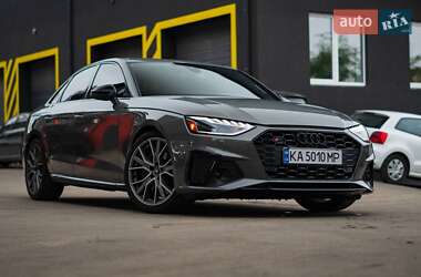 Седан Audi S4 2022 в 
