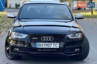 Седан Audi S4 2012 в 