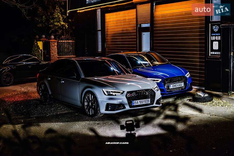Седан Audi S4 2018 в Киеве