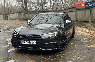 Седан Audi S4 2017 в Киеве