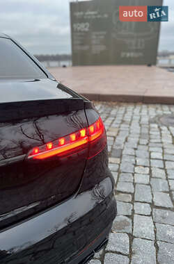 Седан Audi S4 2023 в 